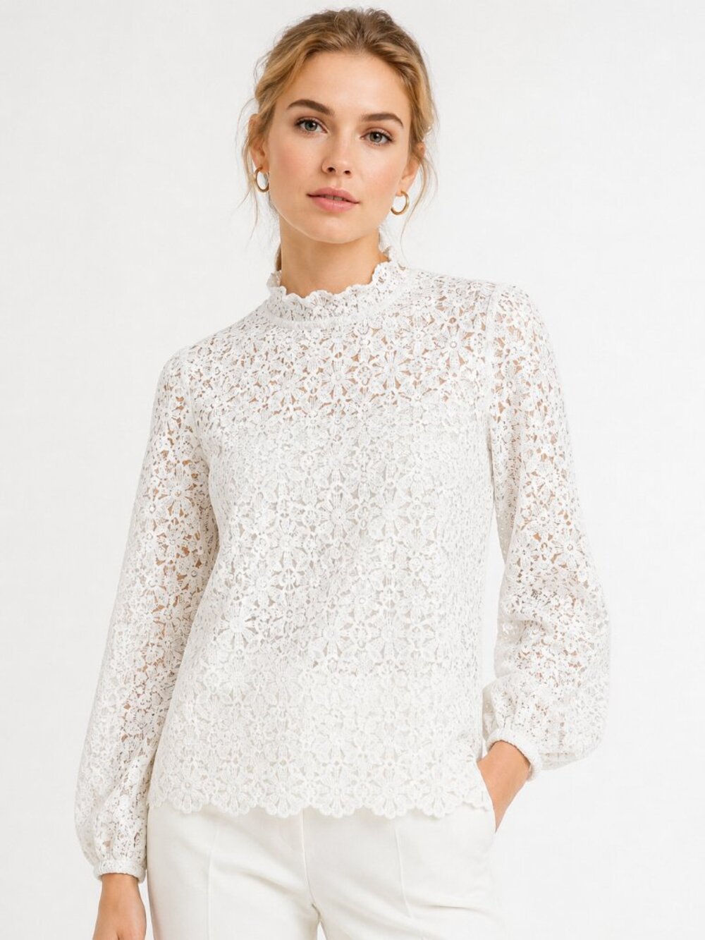 NWT Karlie‎ Kloss x Express White Lace Mock Neck Blouse Size Small